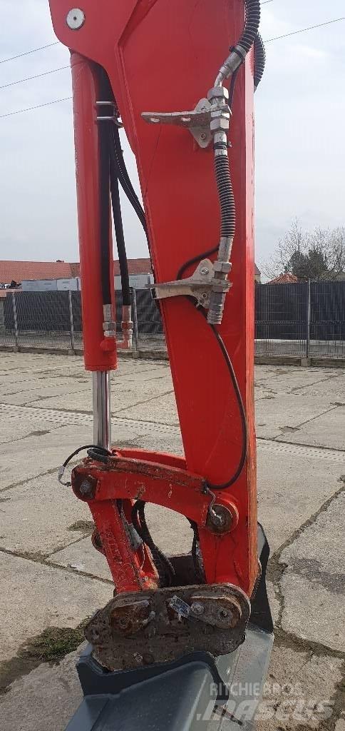 Neuson EZ80 Midi bagri 7t – 12t