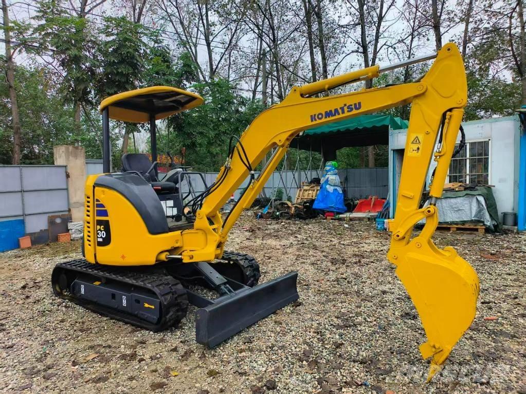 Komatsu PC 30 Mini bagri <7t