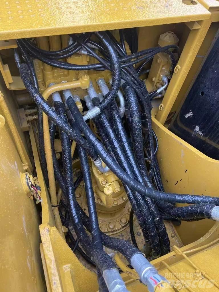 CAT 320 D2 Bagri goseničarji