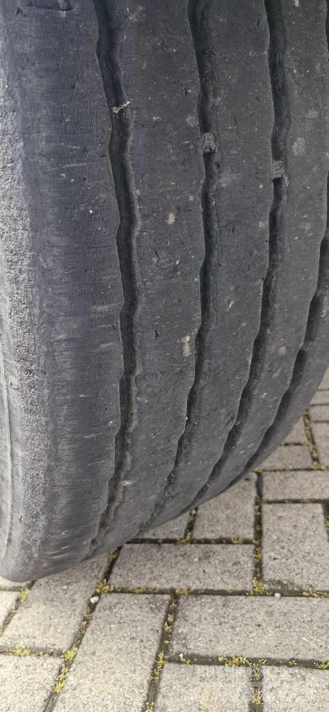 Wielton 50 m3 Polprikolice prekucniki - kiper