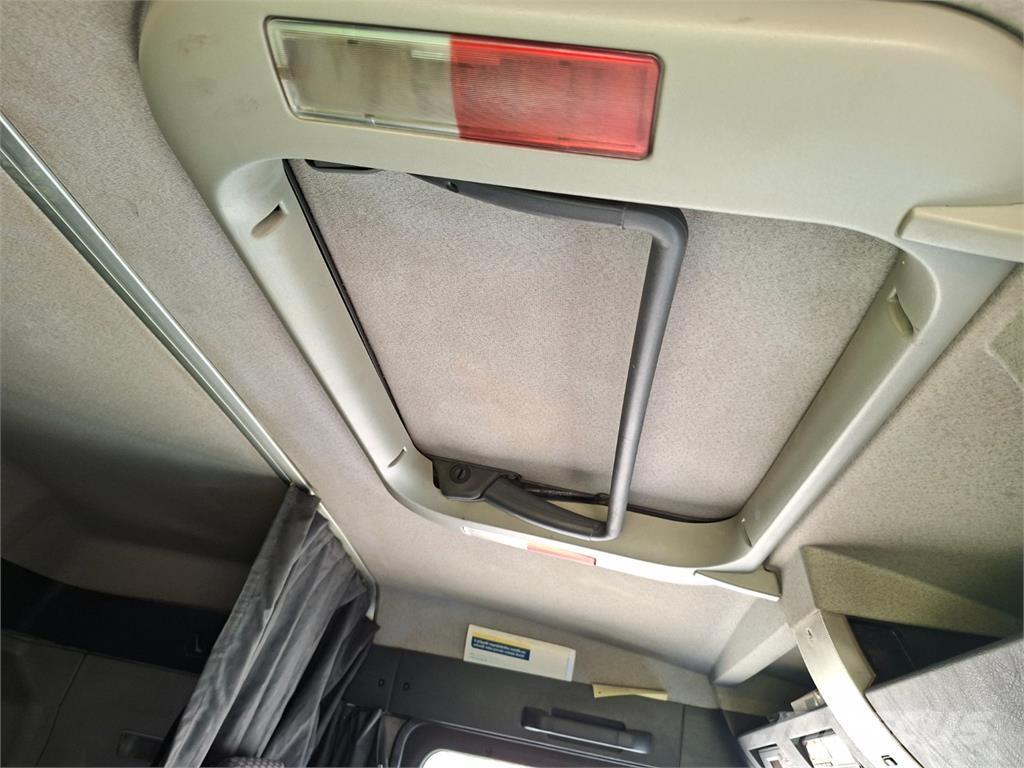 MAN TGL 7.180 Tovornjaki s kesonom/platojem