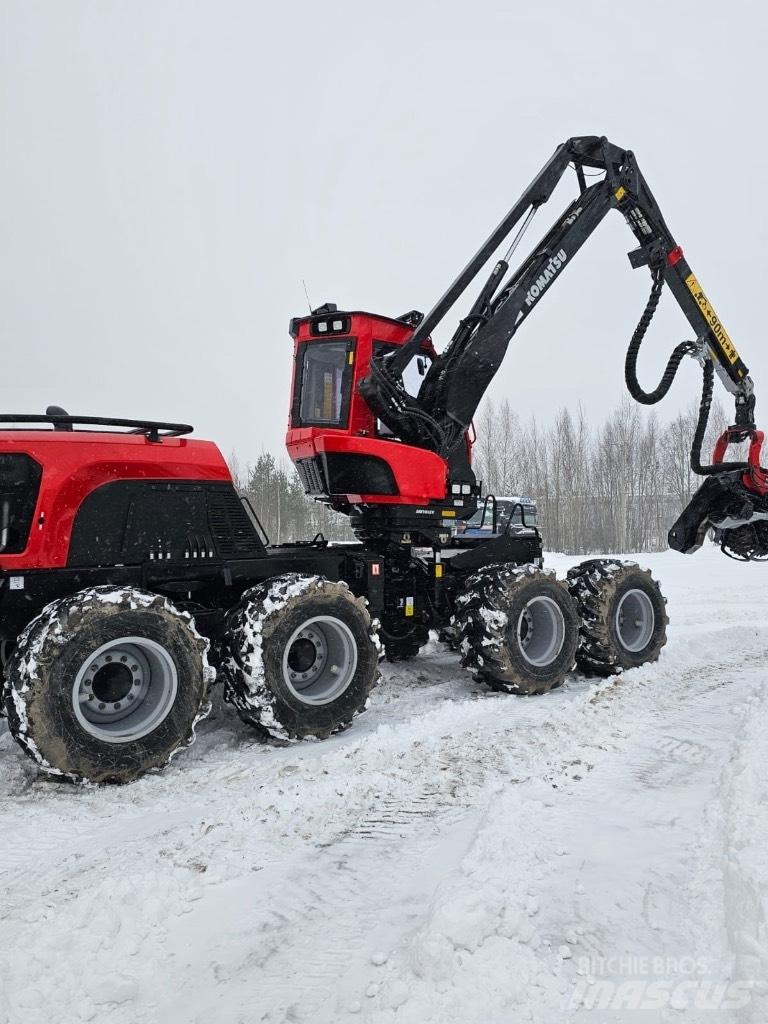 Komatsu 931 XC Harvesterji