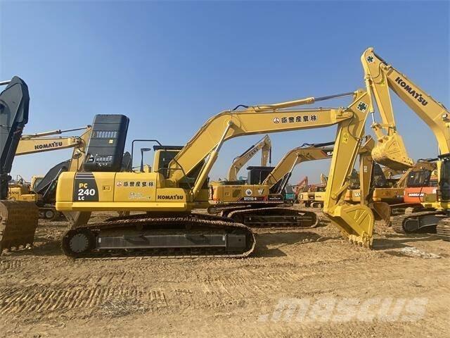 Komatsu PC 240-8 Bagri goseničarji