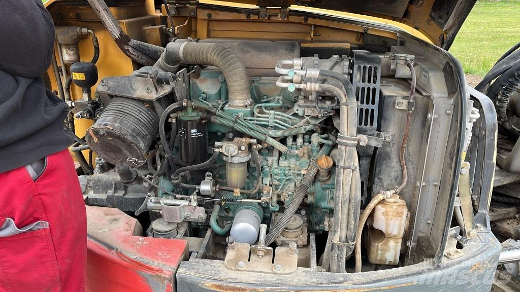 Volvo ECR 88 PLUS Midi bagri 7t – 12t