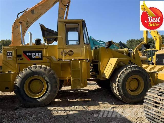 CAT 966 F Kolesni nakladalci
