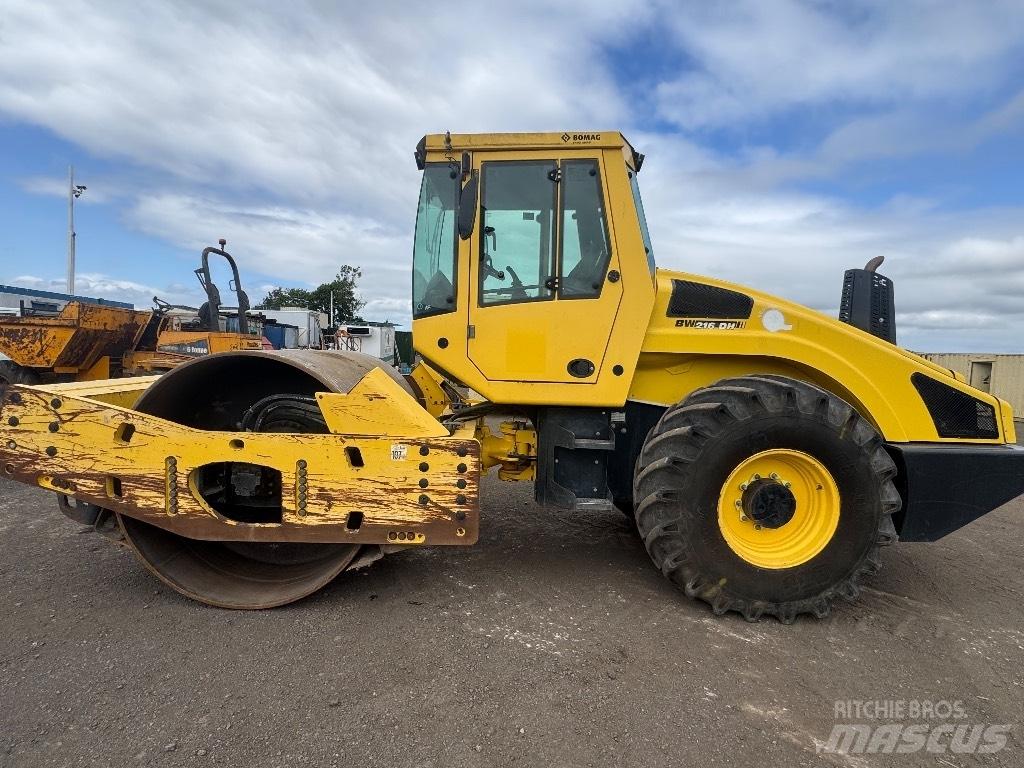 Bomag BW 216 D H-4 Enojni valjarji