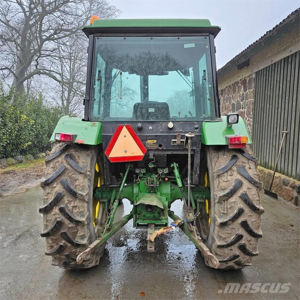 John Deere 2040 Traktorji