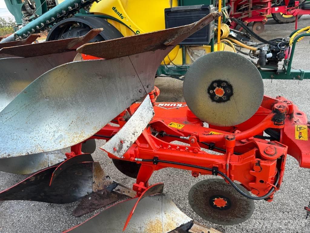 Kuhn Vari-Master 123 Obračalni plugi