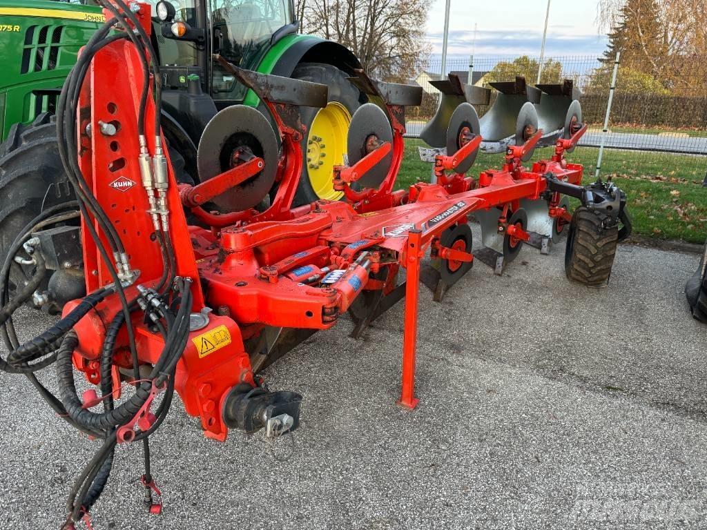 Kuhn Vari-Master 123 Obračalni plugi