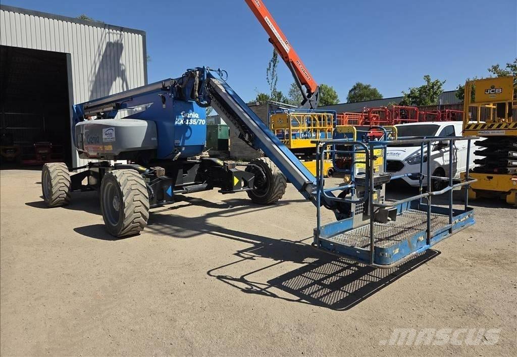 Genie ZX 135/70 Zglobne dvižne ploščadi