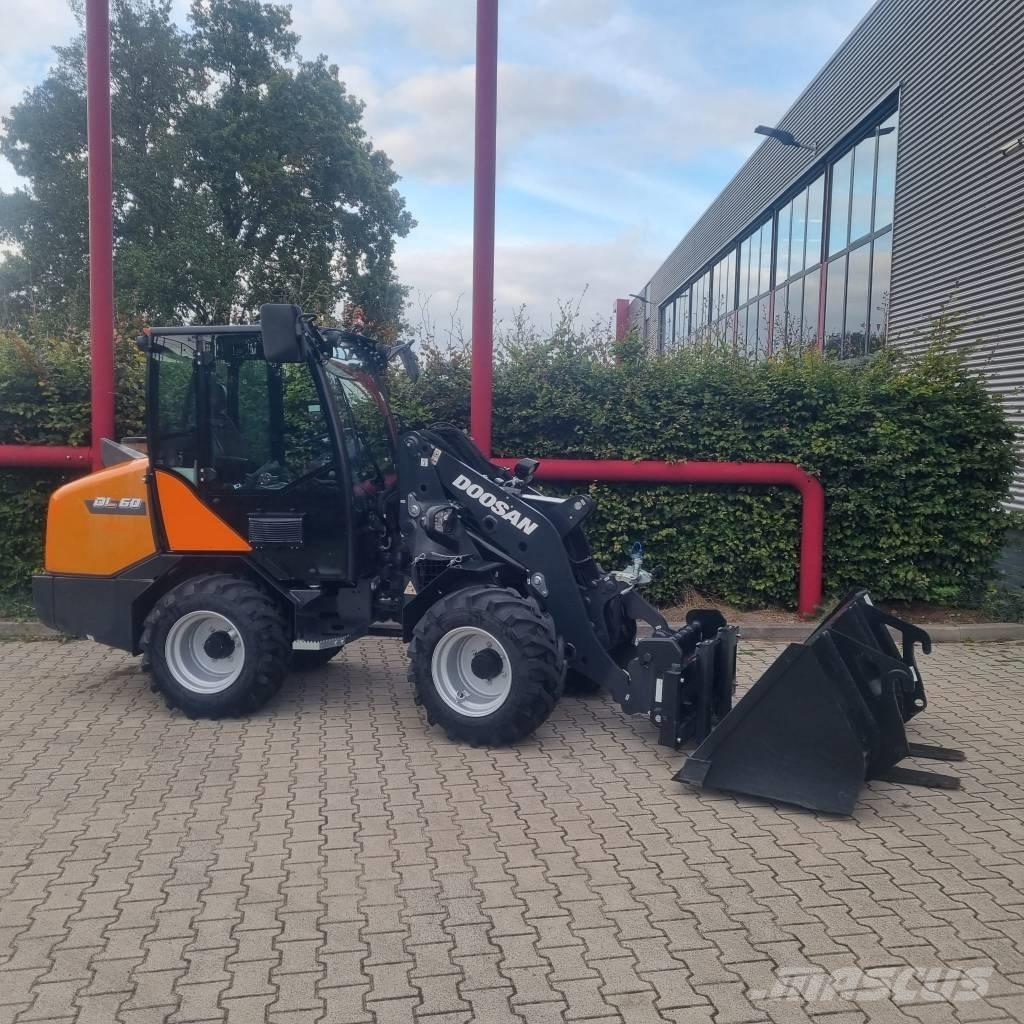 Doosan DL60 Kolesni nakladalci
