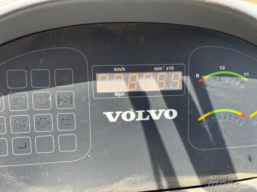 Volvo L 40 B TP Kolesni nakladalci