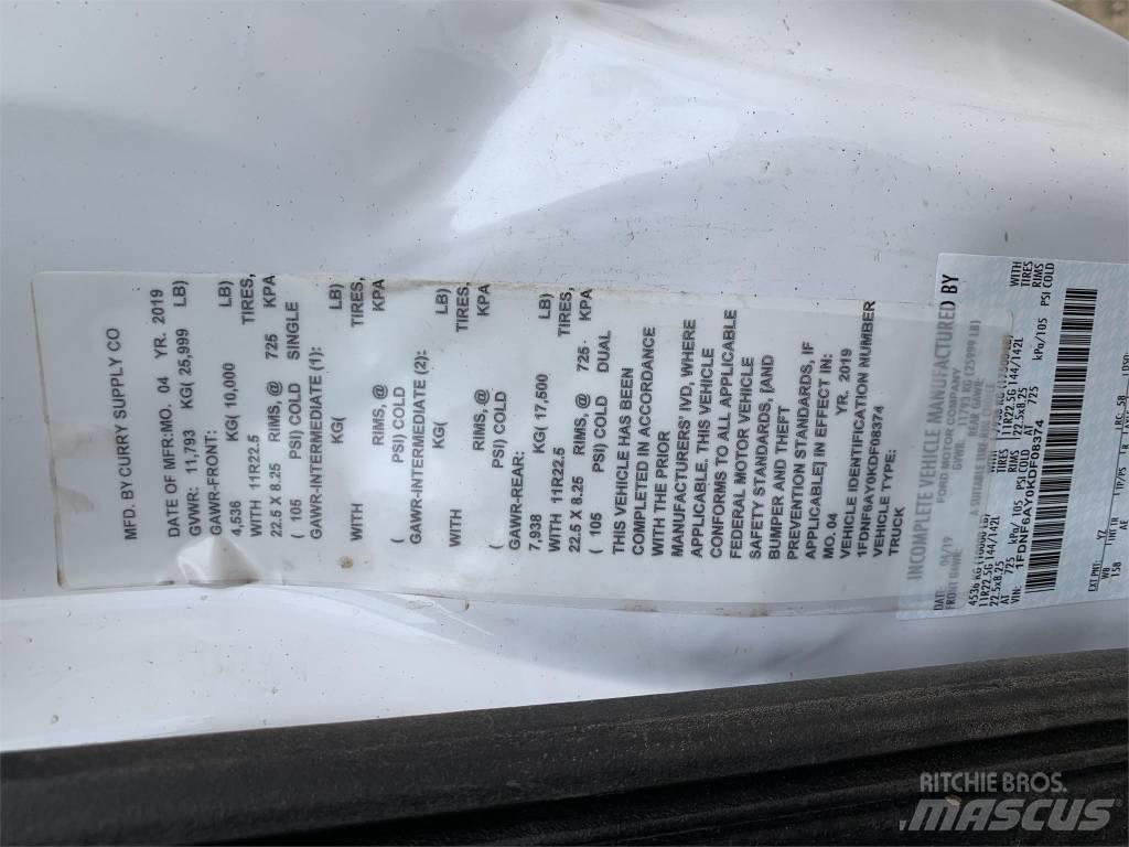Ford F 650 XL SD Tovornjaki za vodo