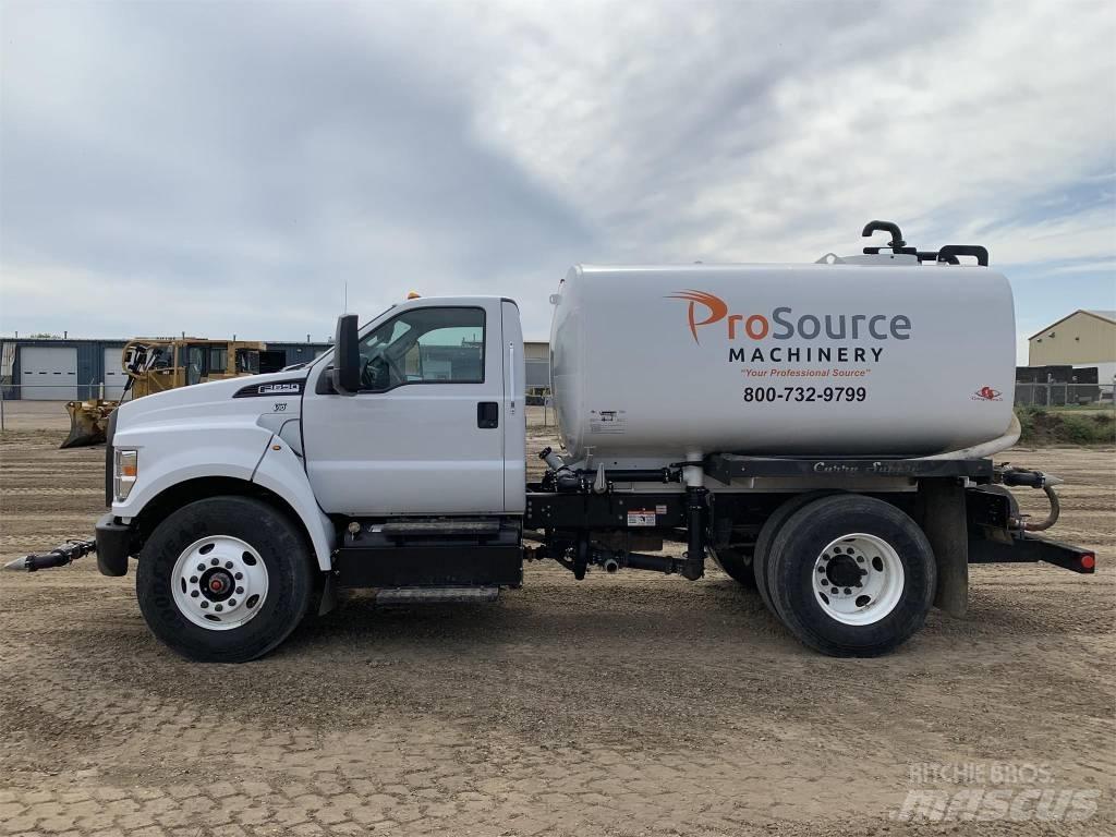 Ford F 650 XL SD Tovornjaki za vodo