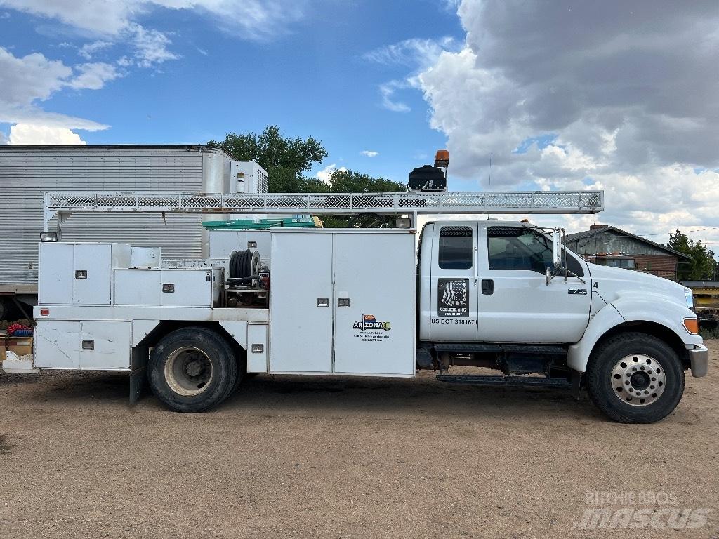 Ford F 750 XL Komunalna vozila