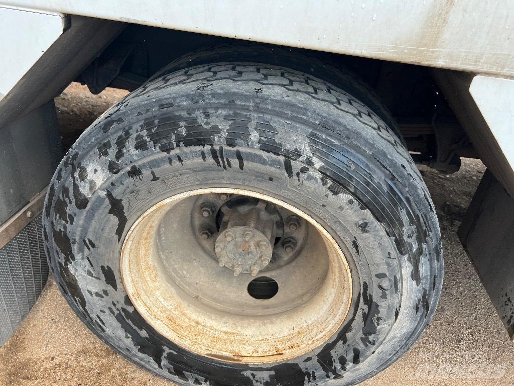Ford F 750 XL Komunalna vozila