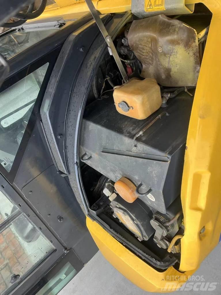 Komatsu PC 40 MR-2 Bagri goseničarji