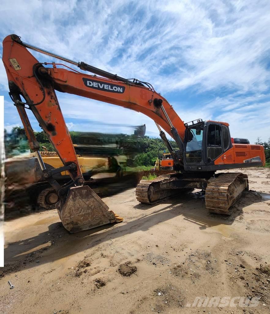 Doosan DX 380 LC-3 Bagri goseničarji