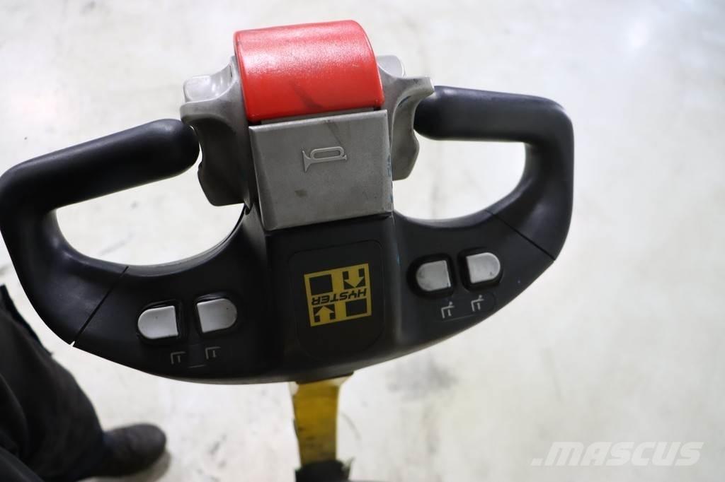 Hyster S1.4 ILAC Ročni električni viličar