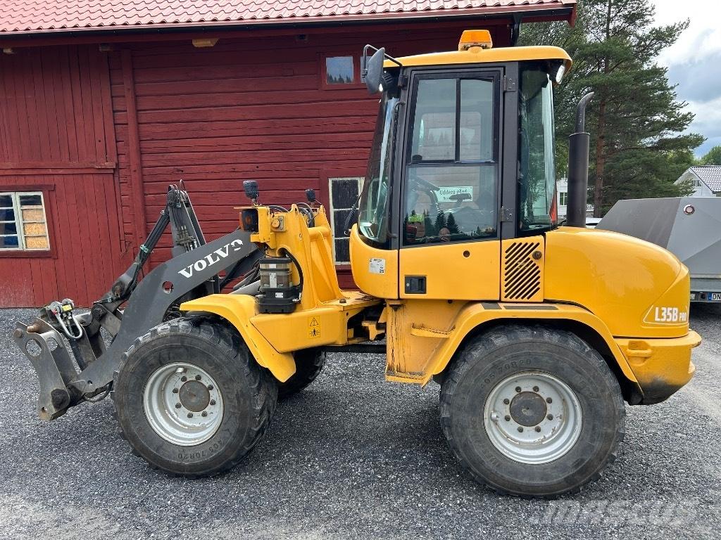 Volvo L 35 B Kolesni nakladalci