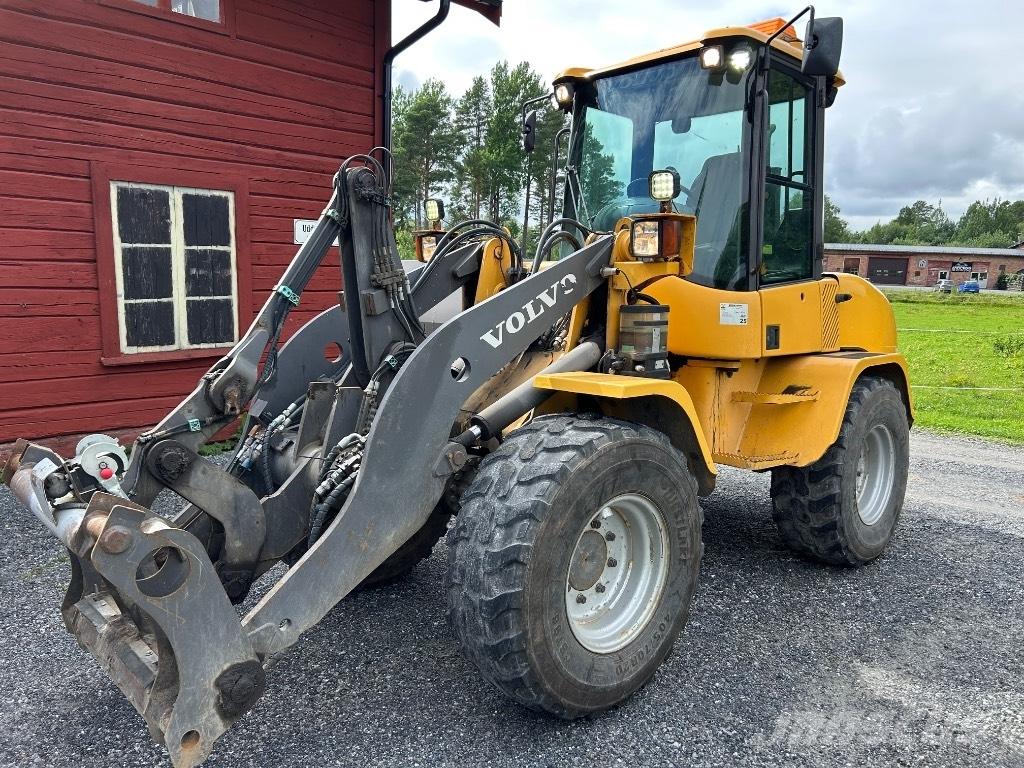 Volvo L 35 B Kolesni nakladalci