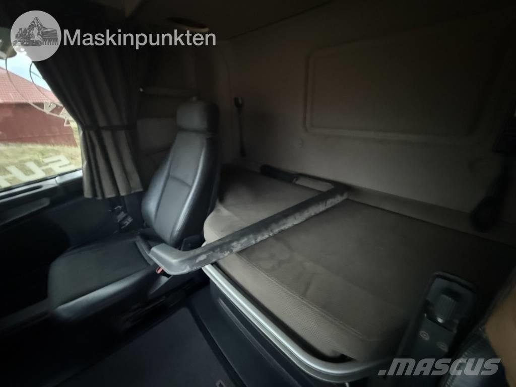 Scania R 580 Tovornjaki zabojniki