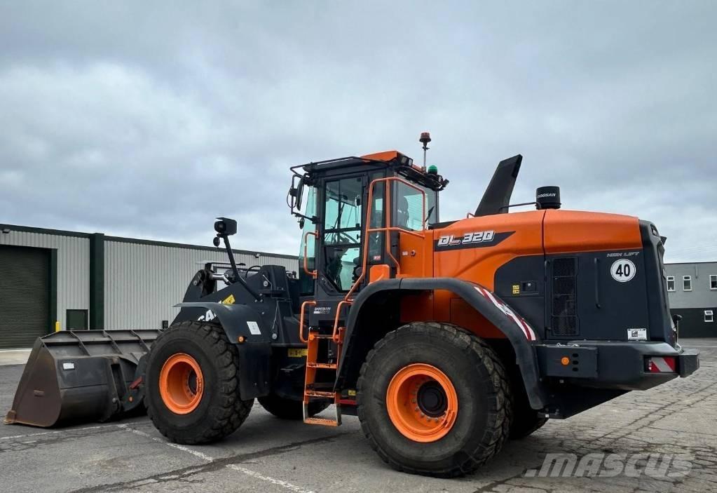 Doosan DL 320-7 Kolesni nakladalci