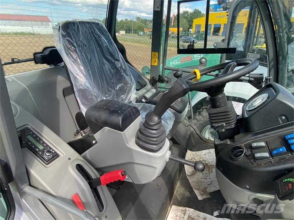 Kramer KL30.8T Kmetijski teleskopski nakladalci