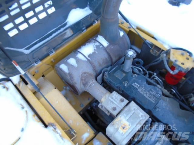 Komatsu PC 200 LC-8 Bagri goseničarji