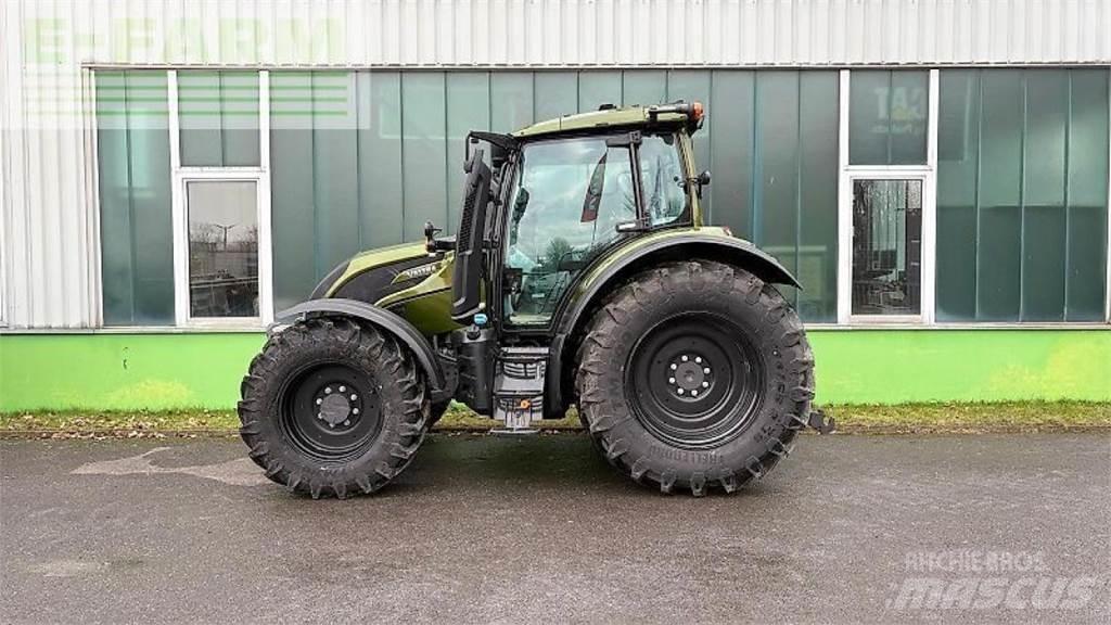 Valtra n155ea Traktorji