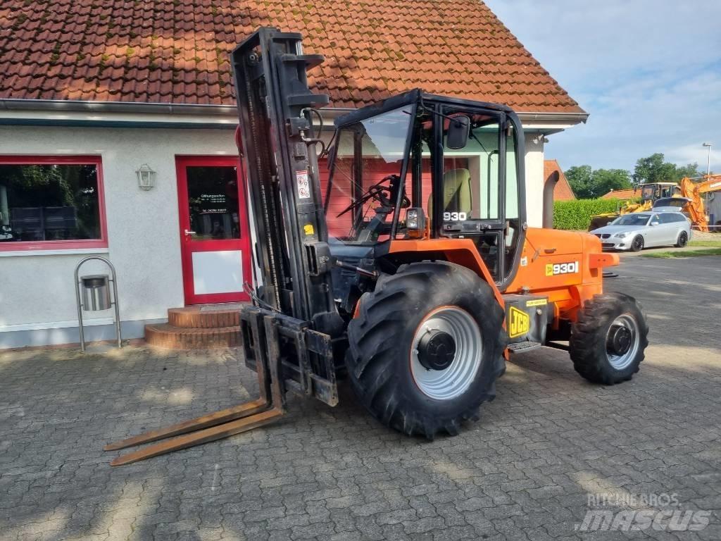 JCB 930-4 Terenski viličar