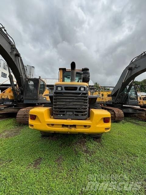 Volvo L 90 F Kolesni nakladalci