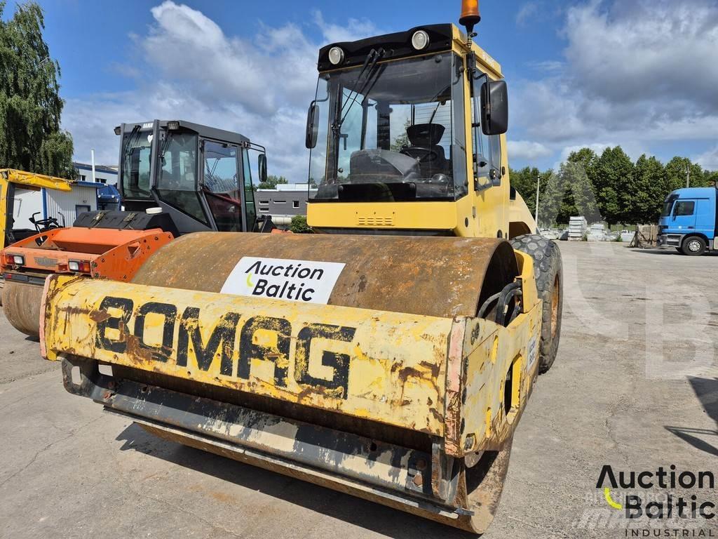 Bomag BW 211 D-4 Enojni valjarji
