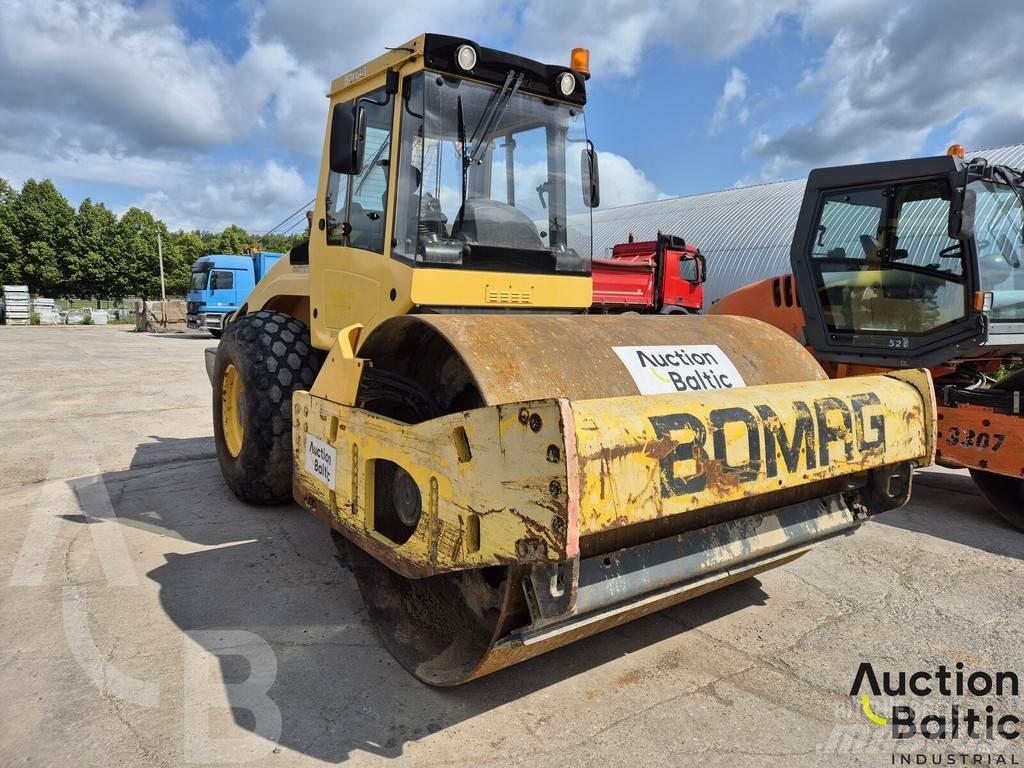 Bomag BW 211 D-4 Enojni valjarji