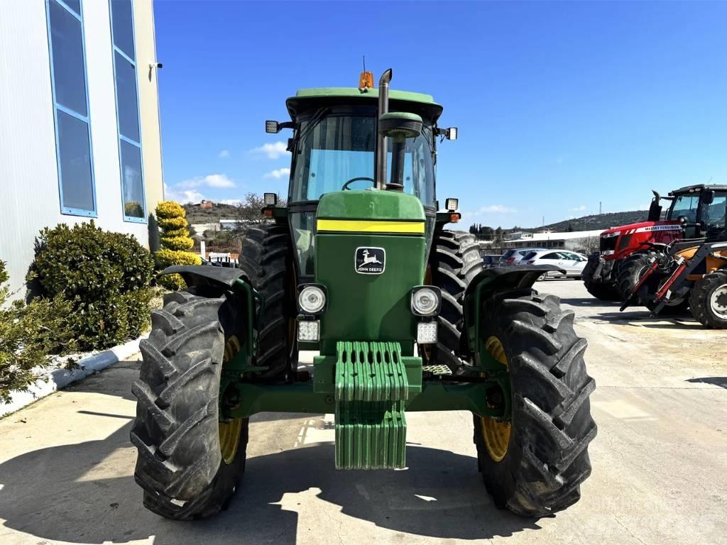 John Deere 3350 Traktorji