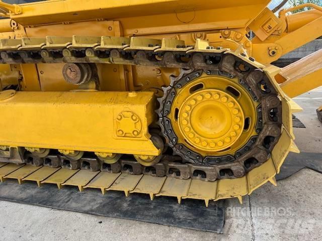 Komatsu D 61 EX-15 Buldožerji goseničarji