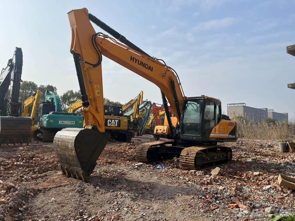 Hyundai R220 Bagri goseničarji