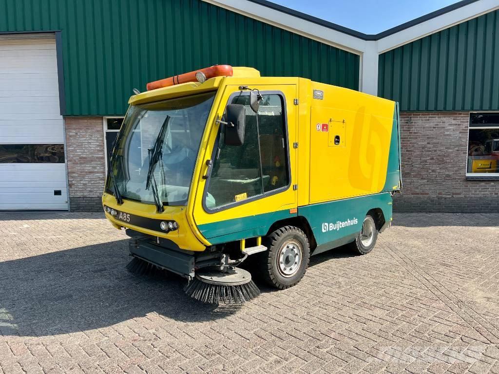 Tennant A85 Cestni pometači