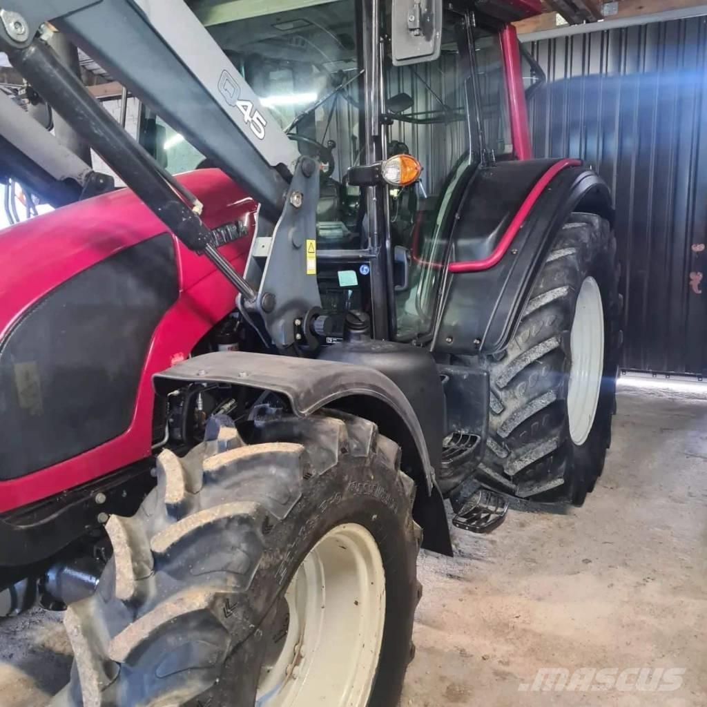 Valtra T 174 Traktorji