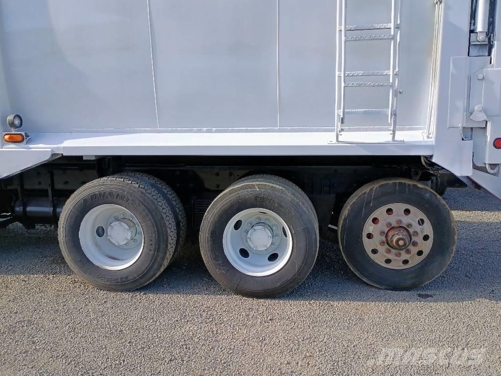 Mack LEU Komunalni tovornjaki