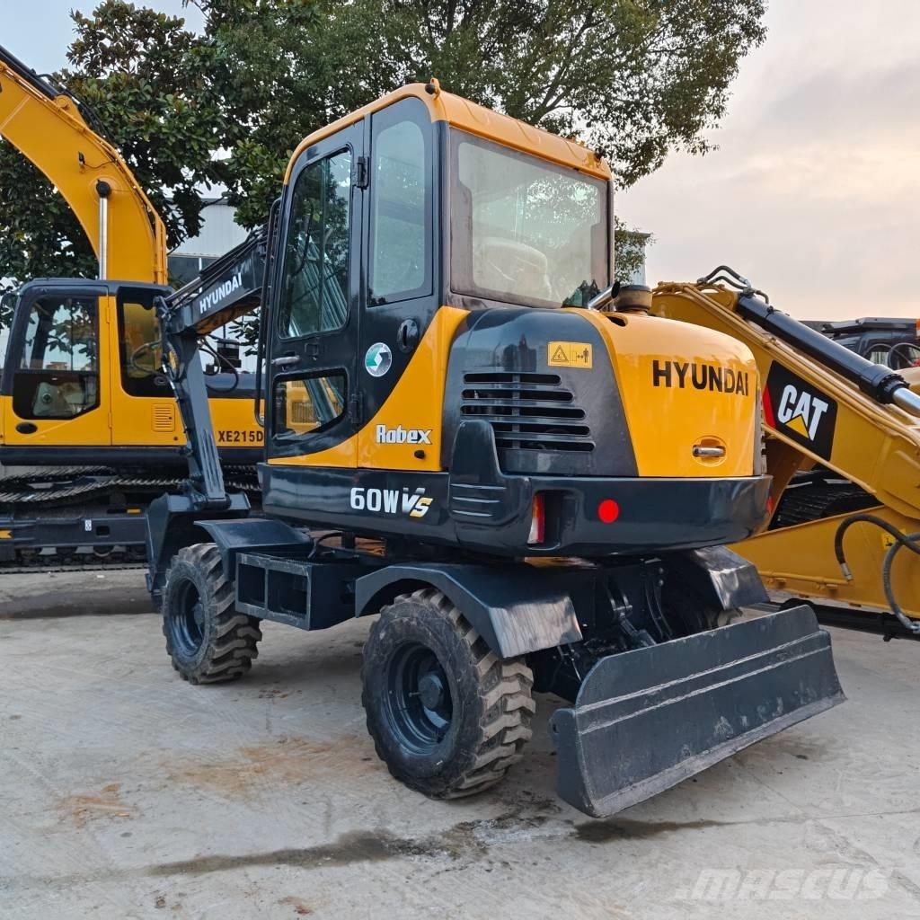 Hyundai Robex 60 W Bagri na kolesih