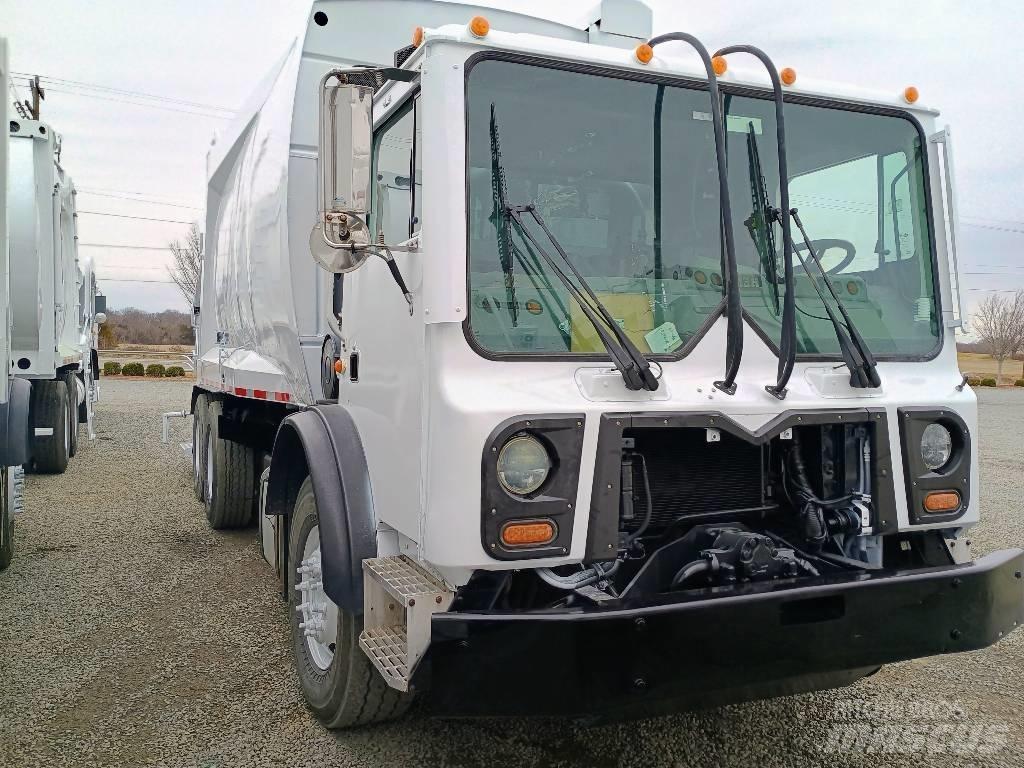 Mack MRU613 Komunalni tovornjaki