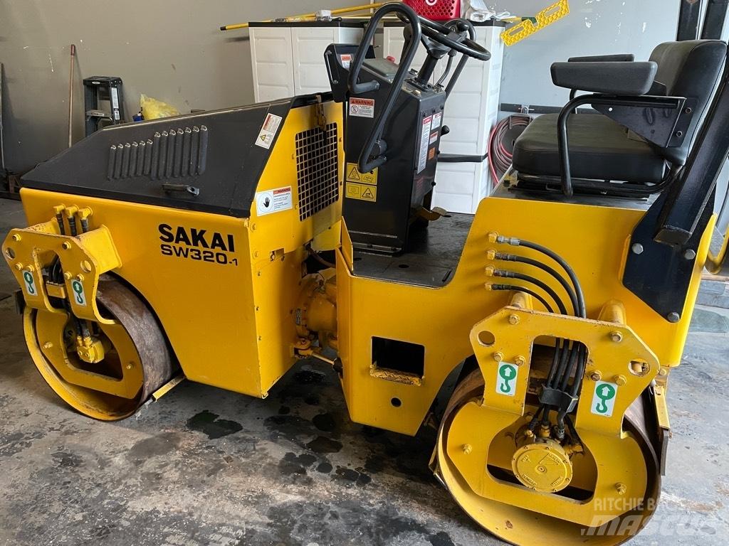 Sakai SW 320-1 Dvojni valjarji