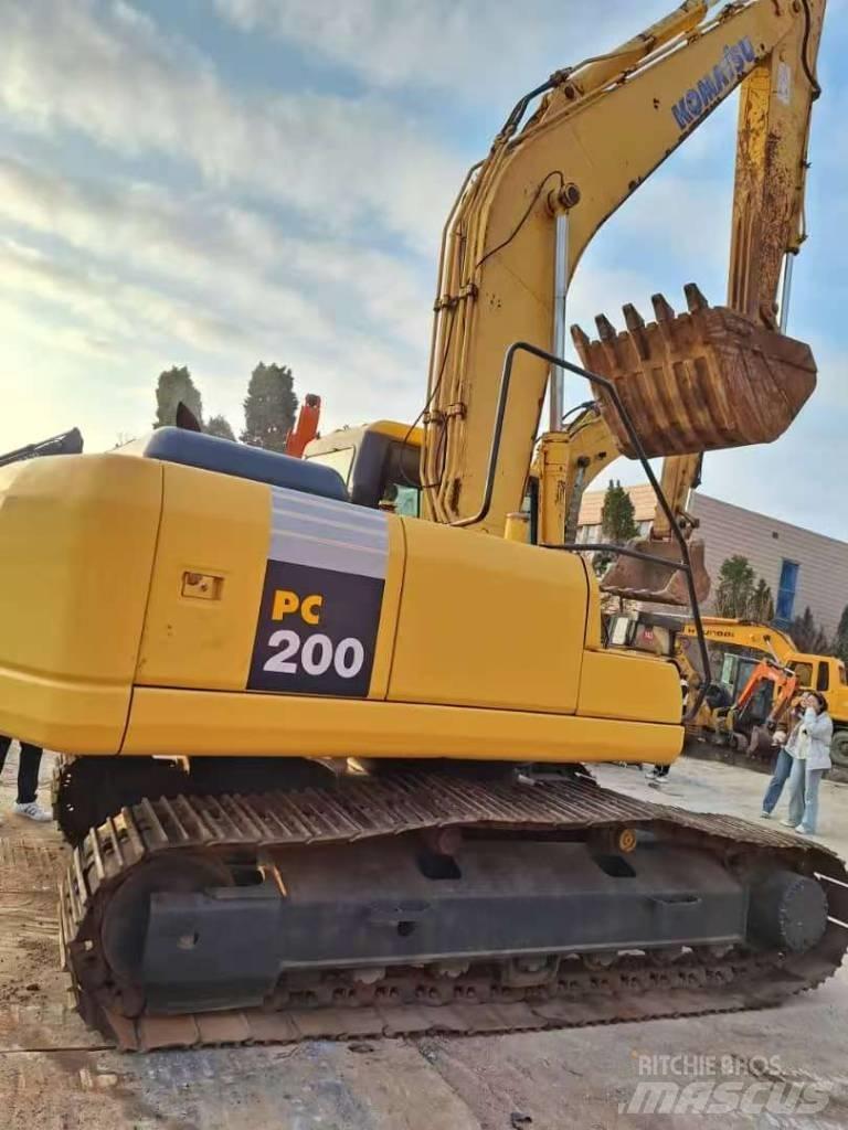 Komatsu PC 200-7 Bagri goseničarji