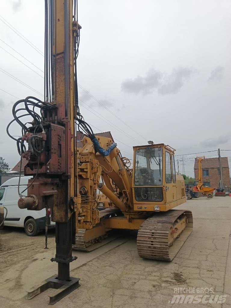 Liebherr R 922 L Bagri goseničarji