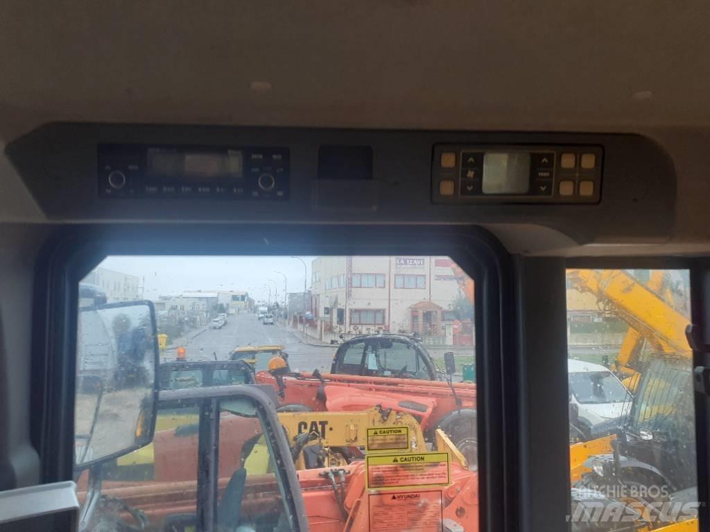 Hyundai HL 757-9 A Kolesni nakladalci