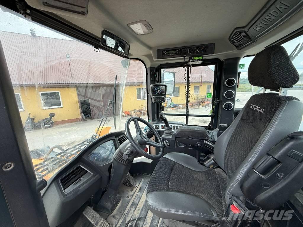 Hyundai HL 960 Kolesni nakladalci