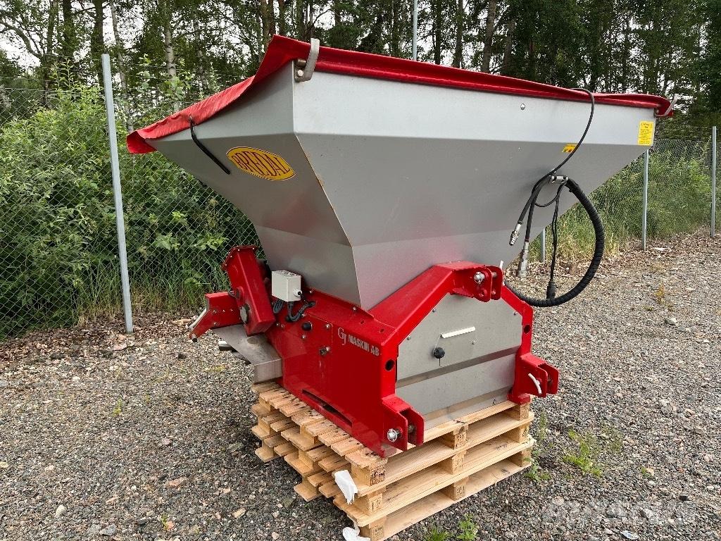 Bredal SGS 1500 Trosilci peska in soli