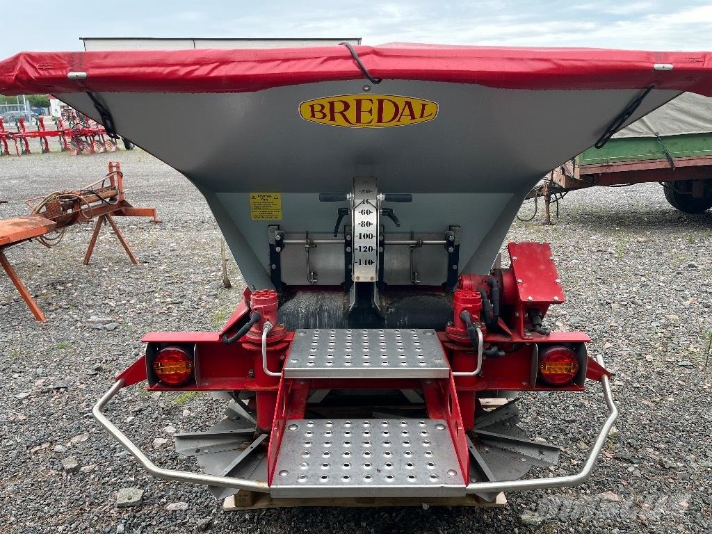 Bredal SGS 1500 Trosilci peska in soli