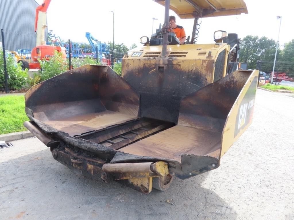 CAT AP 300 Asfaltni finišerji